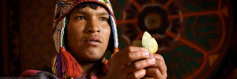 Ceremonia de unificación con Hoja de Coca